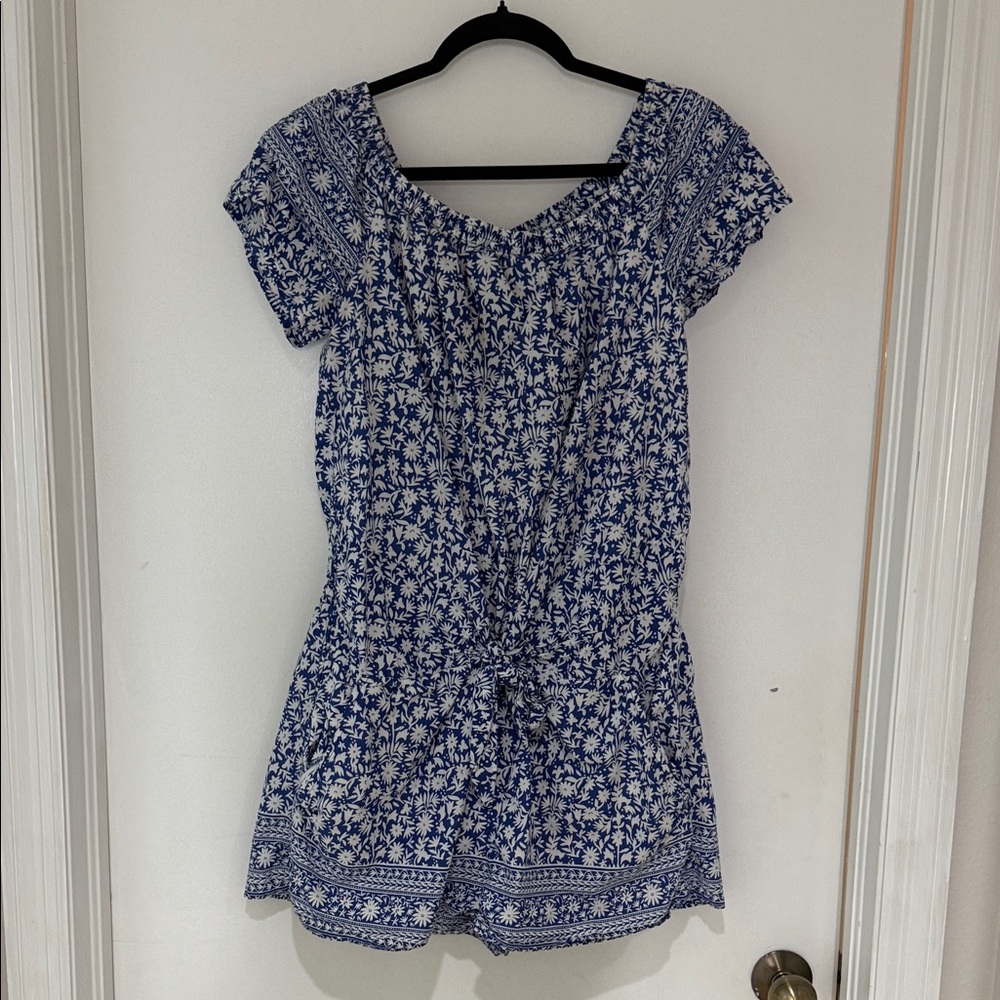 Vineyard Vines Navy and White Floral Blouse